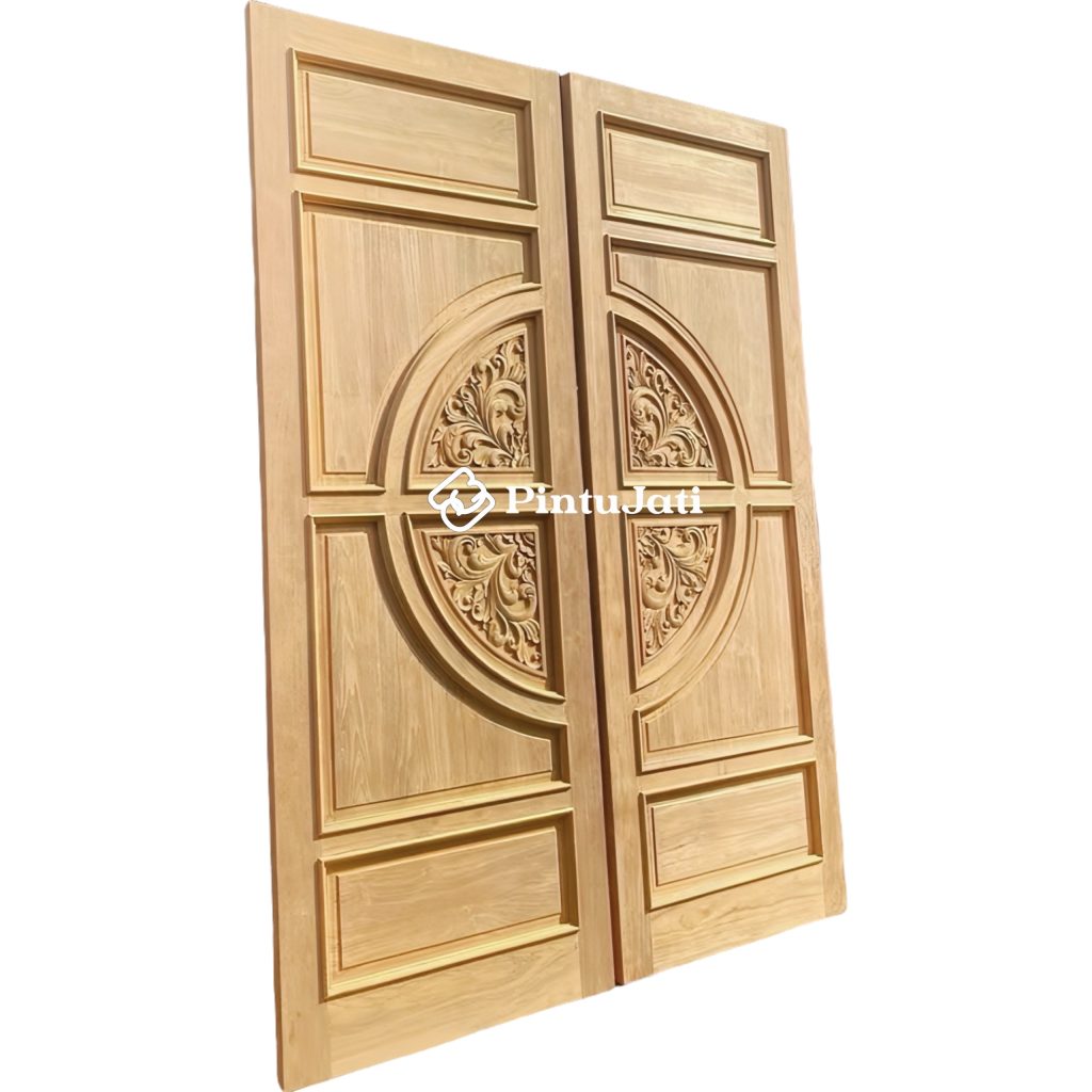 Pintu Utama Model Kupu Tarung Ukiran Di Panel Tengah Bentuk Melingkar
