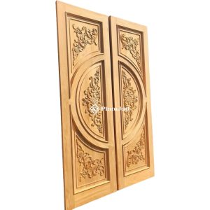 Pintu Kupu Tarung Klasik Ada Ukiran Jepara Ditangah Panel